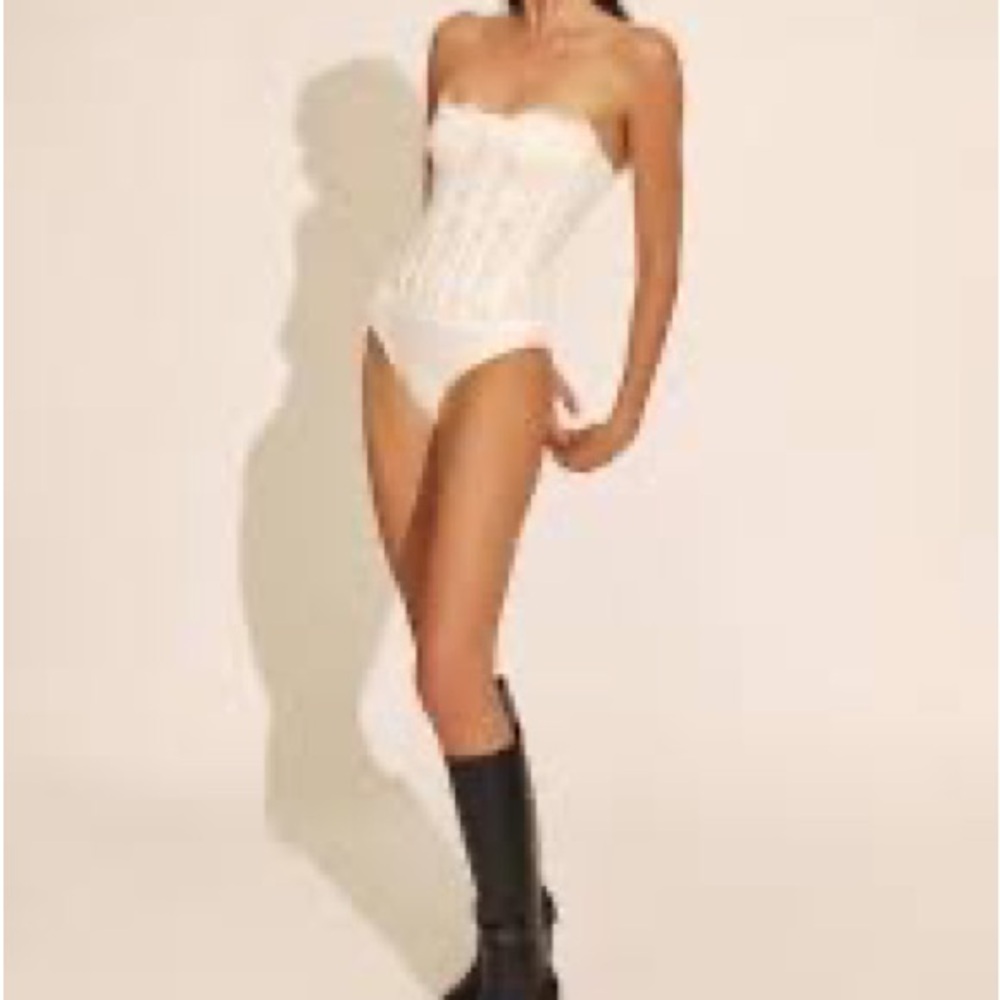 OSCAR LACE BODYSUIT BY BARDOT! - Picture 5 of 12
